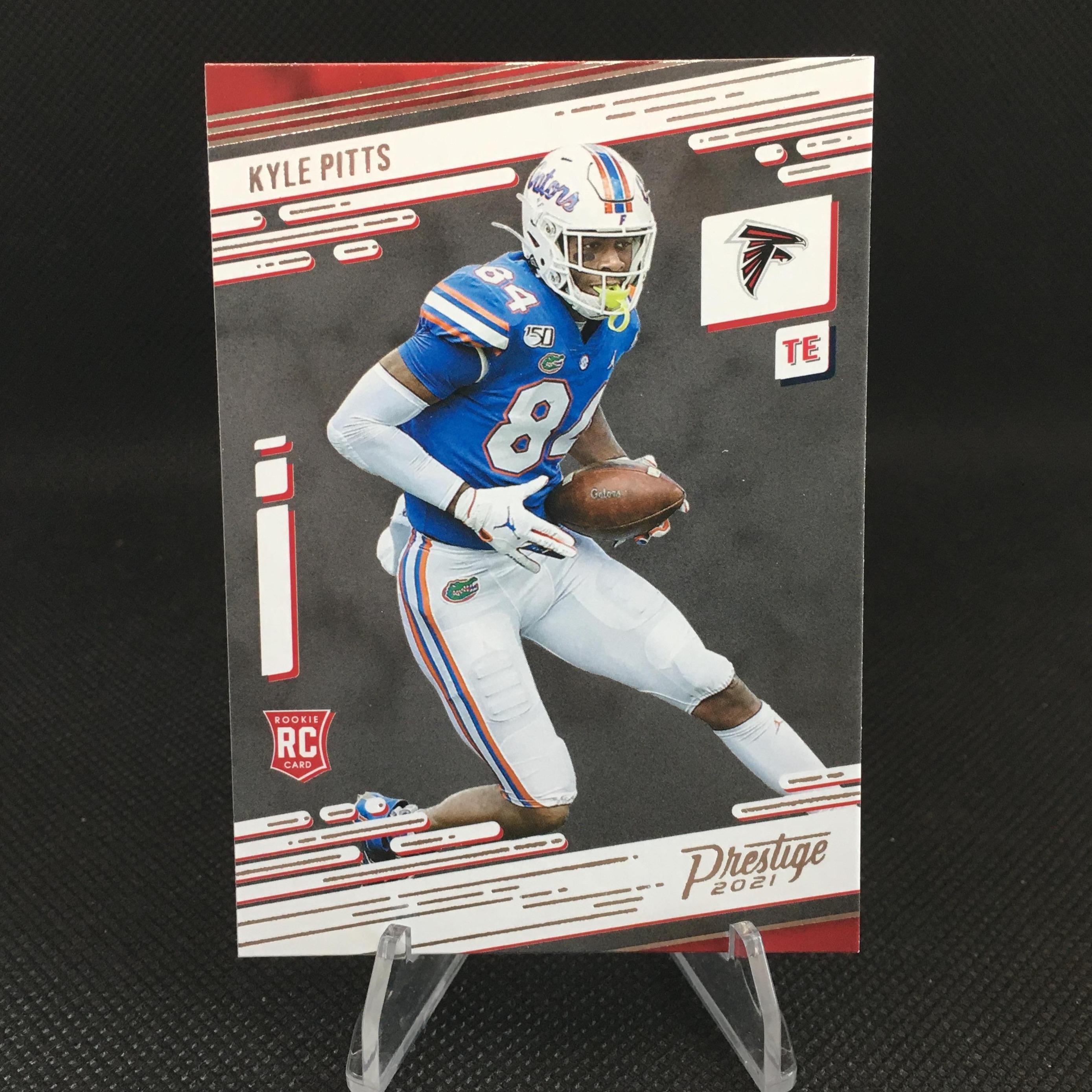 Carte Patch Panini Select 2021 – Kyle Pitts Rookie RC #RSW-KPI – Atlanta Falcons