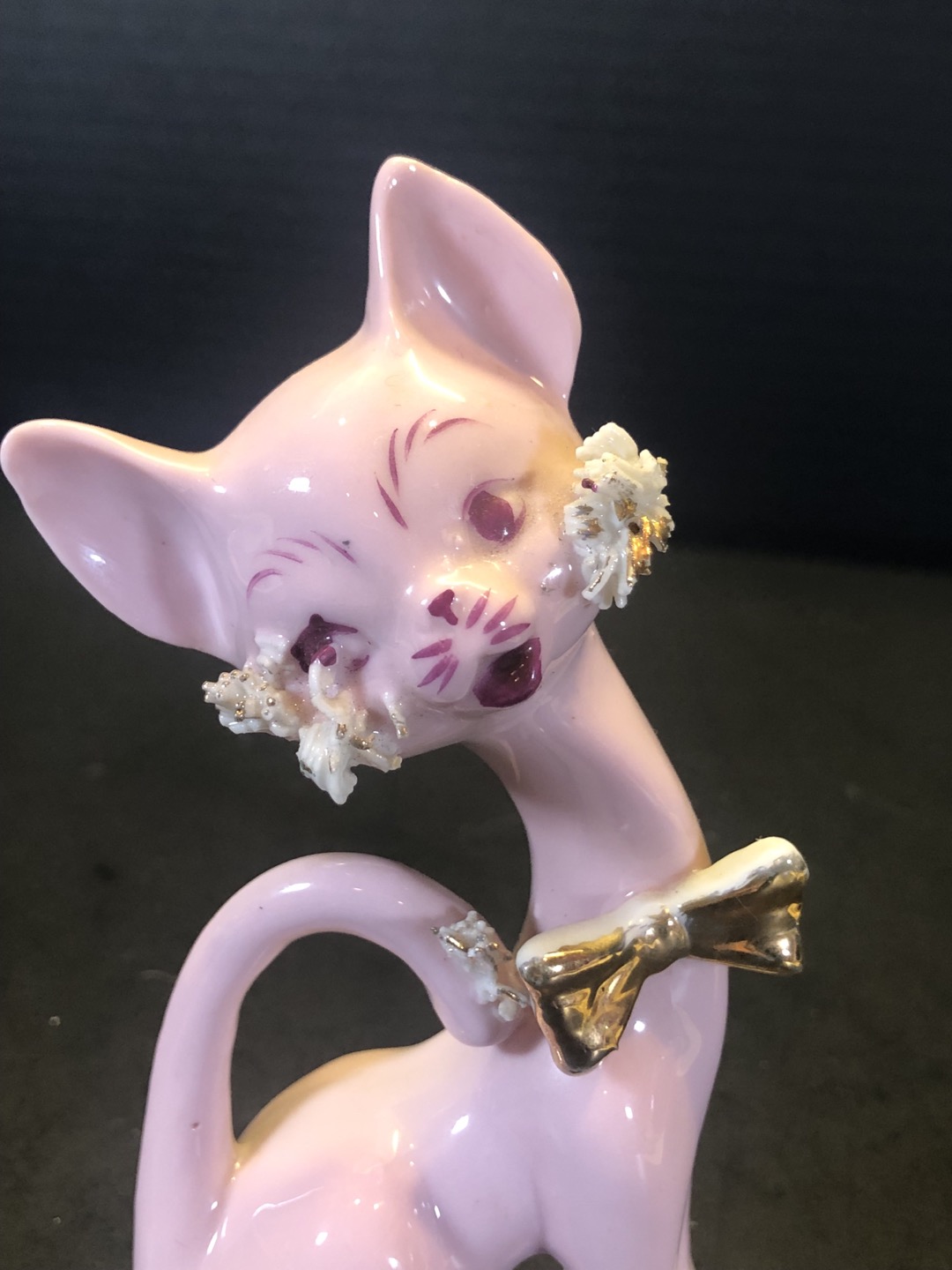 Niknax · Vintage Pink Ceramic Cat MCM Figurine Spaghetti Trim Gold