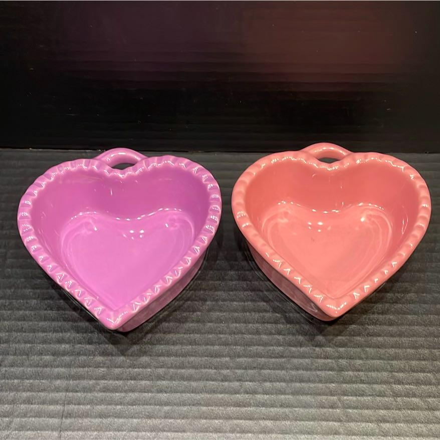 WilliamsSonoma Heart Shaped Ramekins