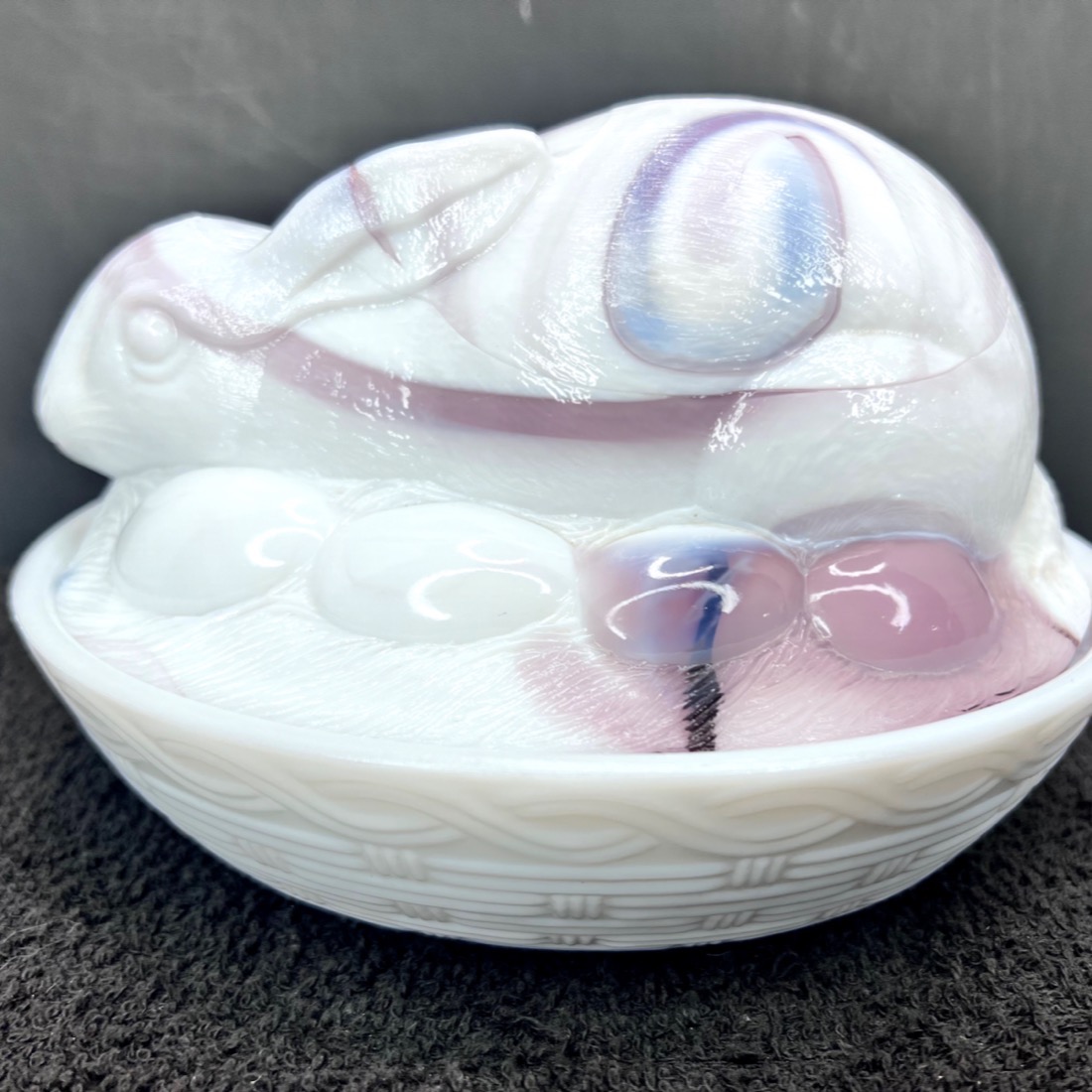 Fenton Amethyst/Purple Slag Glass Bunny Covered Candy Dish (Hard to ...
